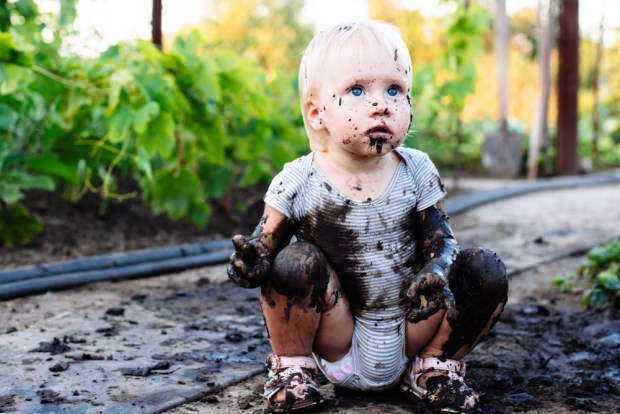 CHILD, BLUE EYES, MUD