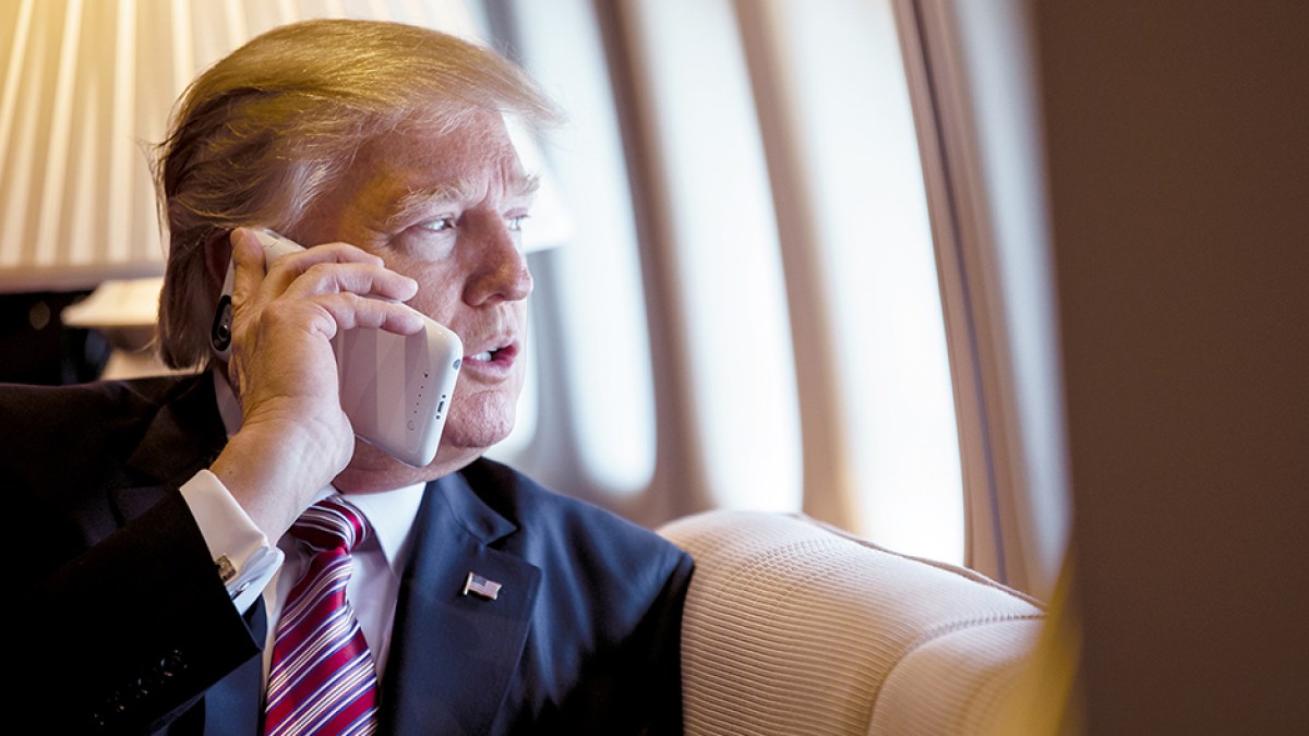 DONALD TRUMP