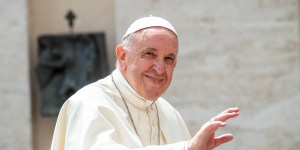 Papa Francesco: no a “pezzettini di dolce vita”, la gioia cristiana è la pace