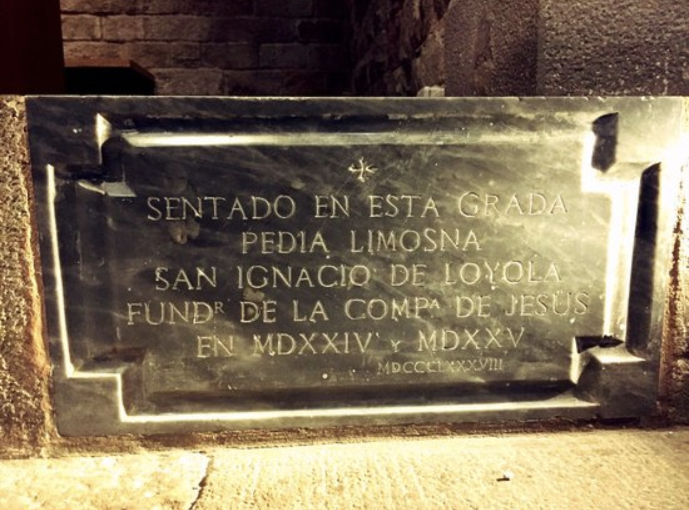PLAQUE