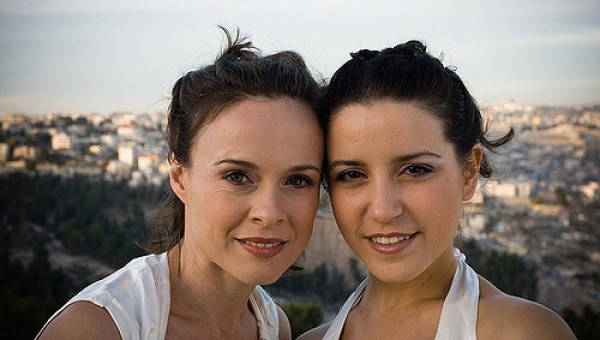 DONNE, TERRA SANTA