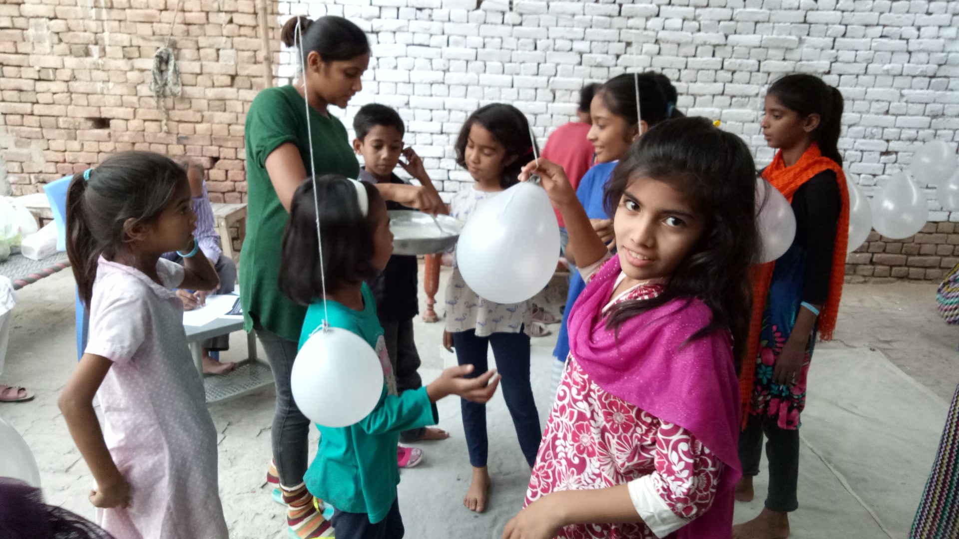 BAMBINI PAKISTANI AL JEC