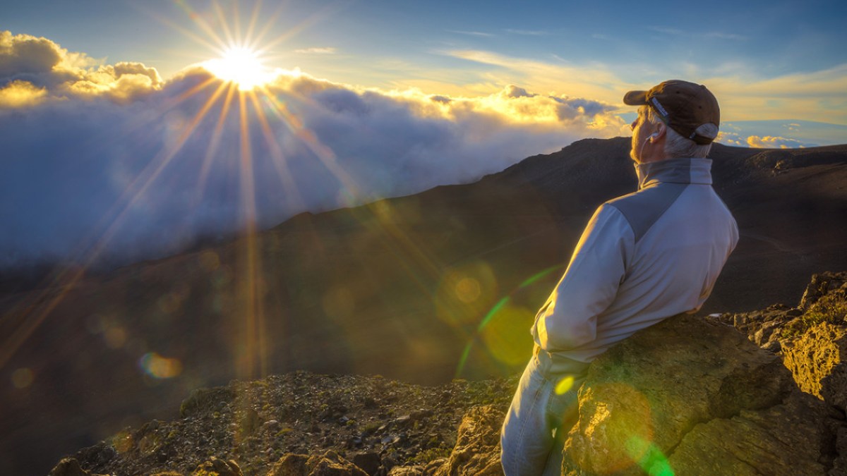 web-man-mountain-sunrise-beauty-dave-dugdale-cc