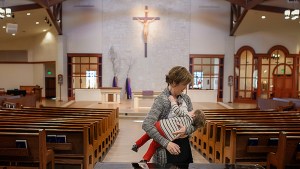 MOM,BREASTFEEDING,INFANT,CHURCH