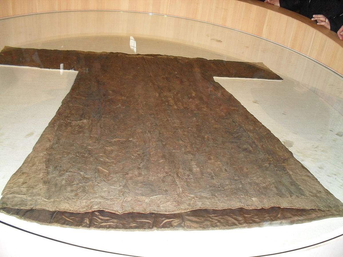Holy Tunic Trier