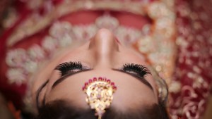 SPOSA BAMBINA PAKISTAN