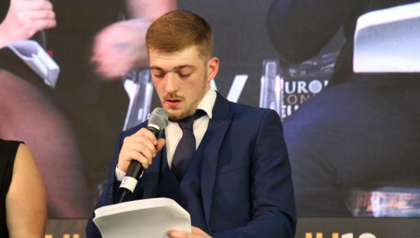 THOMAS EVANS PREMIO ATREJU