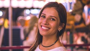 YOUNG SMILING WOMAN