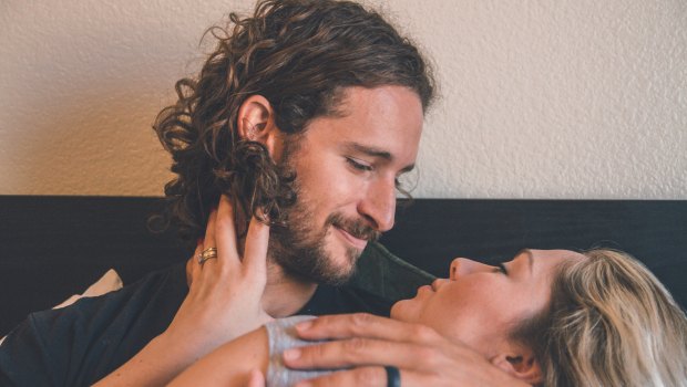 MAN HUG WOMAN