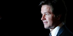 Mark Wahlberg rivela la sua sorprendente routine quotidiana di preghiera