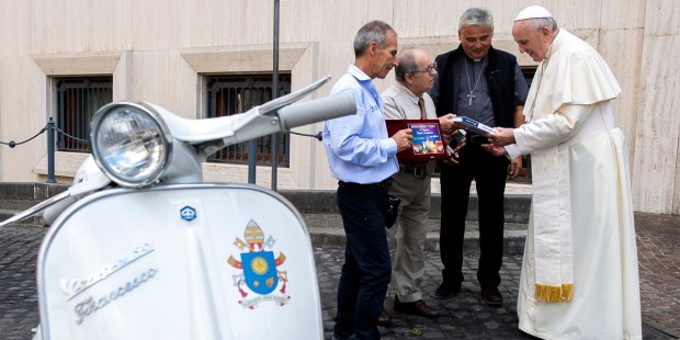 POPE VESPA