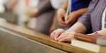 WOMEN,PRAYING,MASS