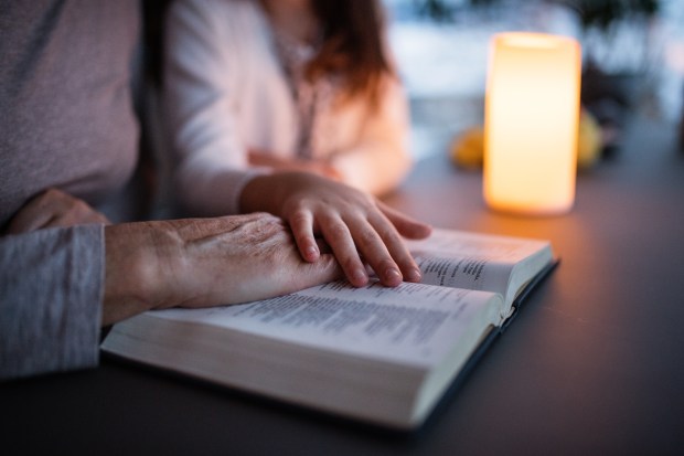 READING CANDLE