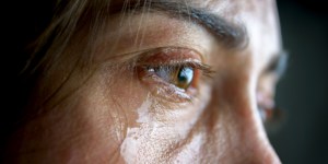 Caterina è sola, ha una figlia ed è di nuovo incinta. Abortire è l&#8217;unica soluzione?