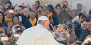 Papa: l&#8217;aborto? &#8220;Come affittare un sicario per risolvere un problema&#8221;
