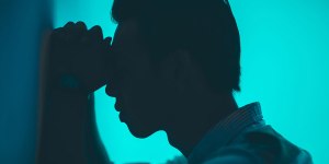 È sbagliato aiutare chi è gay se non sta bene e chiede aiuto?