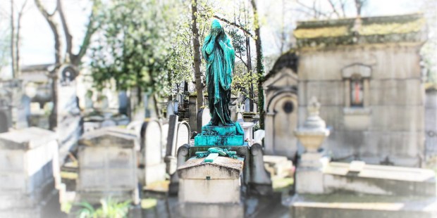 PERE LACHAISE CEMETERY