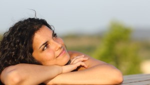 RAGAZZA, SORRISO, CIELO