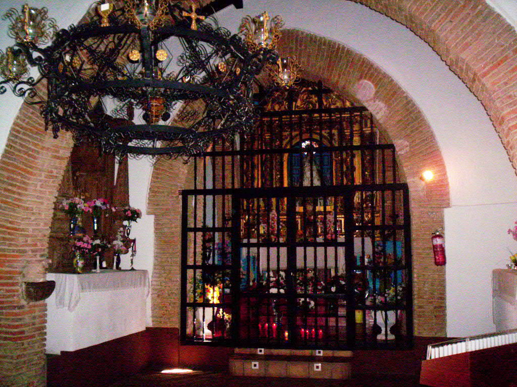 Ermita_de_la_Virgen_del_Castillo_(Chillón,_Ciudad_Real)._Interior_del_Templo