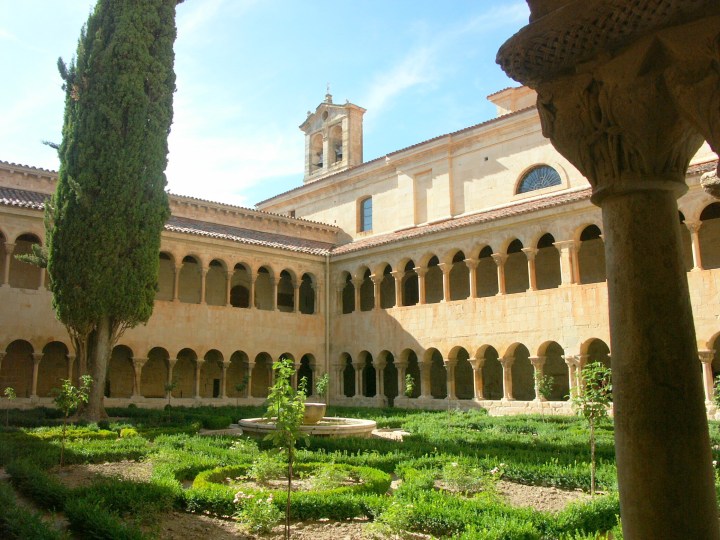 STO.DOMINGO DE SILOS Claustro