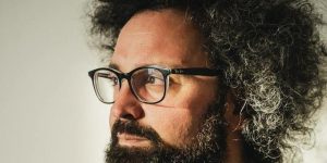 Quei giorni alla fraternità di Romena: così Simone Cristicchi ha riscoperto la fede