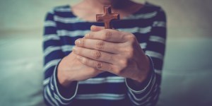 Hai pregato Gesù e ti sembra non abbia risposto? Fai come Maria: continua a credere!