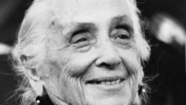 DOLORES IBARRURI
