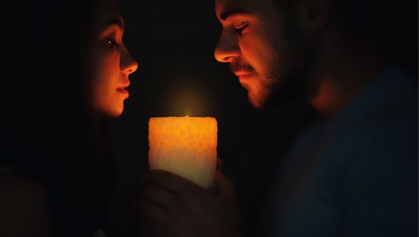 COPPIA A LUME DI CANDELA