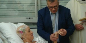 Si sposano in un reparto di cure palliative