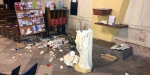 Altare vandalizzato, decisione drastica del prete: la chiesa resta chiusa