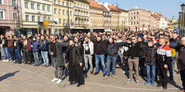 MAN,ROSARY,WARSAW,POLAND
