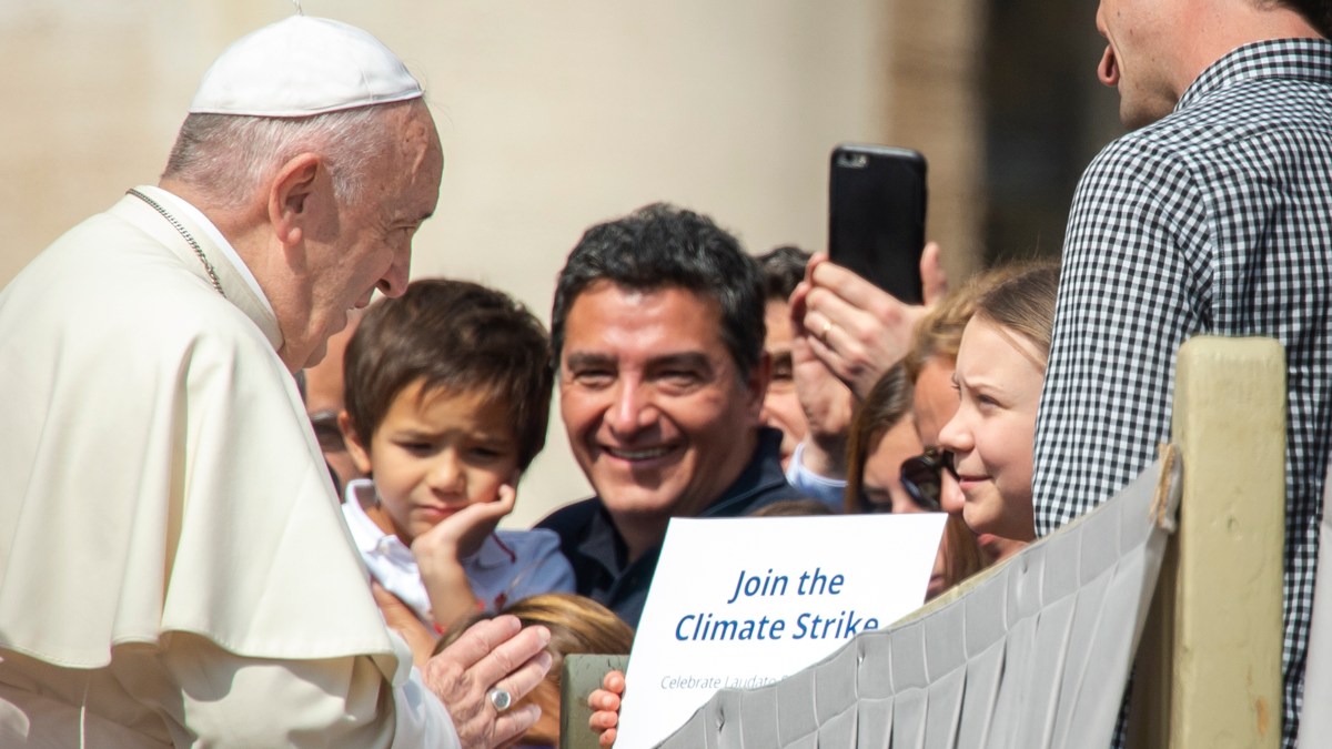 am041719-pope-francis-meets-greta-ernman-thunberg-antoine-mekary-am_3252.jpg