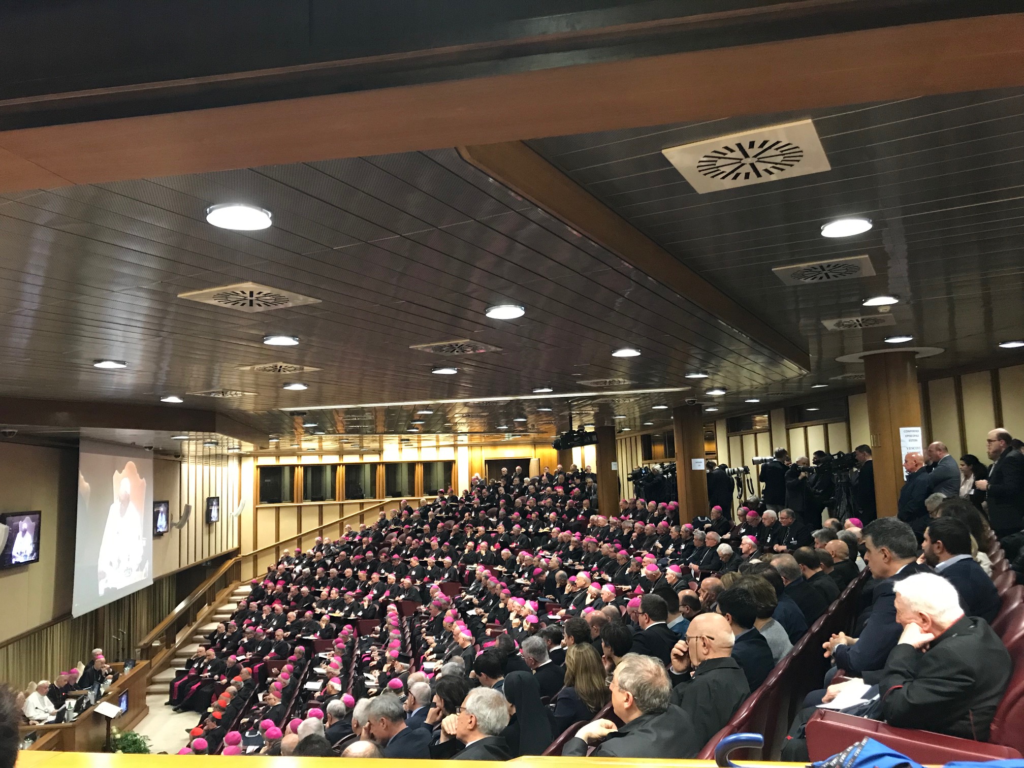 assemblea conferenza episcopale italiana