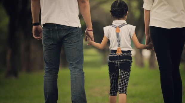 PARENTS. DIVORCE, DAUGHTER