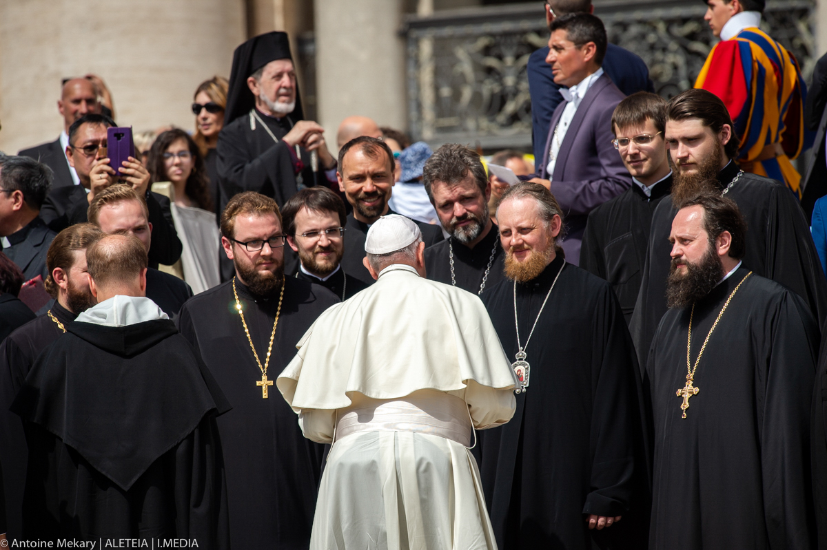 web2-amj1219-pfgaj1219-pope-audience-june-12-2019-antoine-mekary-am_6391.jpg