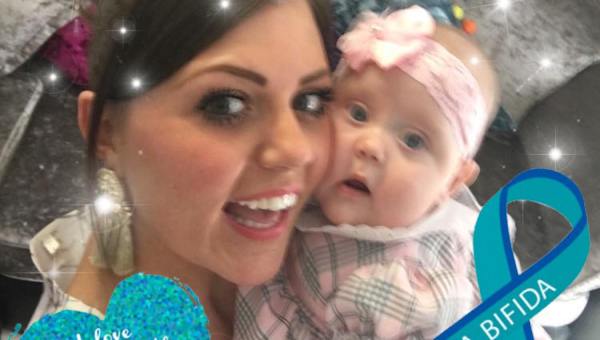 NATALIE HALSON AND DAUGTHER