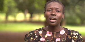 Nata sotto i proiettili in Sud Sudan, ora è una poetessa che canta l&#8217;esilio