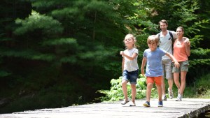 FAMILY, BRIDGE, RIVER