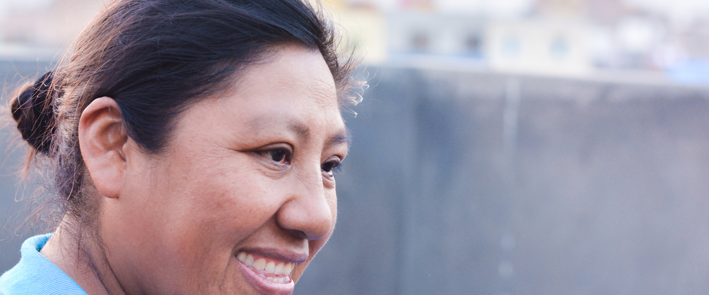 CHILE, WOMAN, SMILE