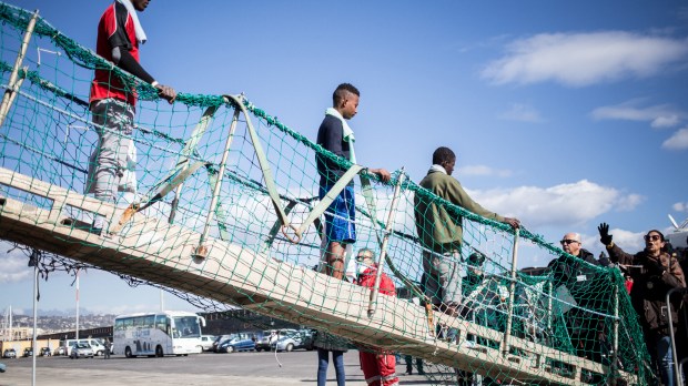 web2-migrants-sea-watch-000_1cv82m-afp.jpg