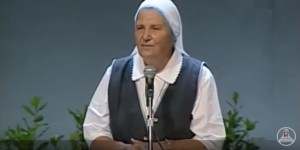 La storia di Madre Elvira: mio padre alcolizzato è stato la mia &#8220;fortuna&#8221;