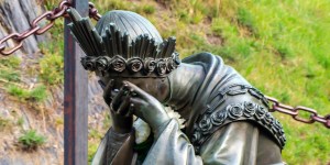 Perché nelle apparizioni di La Salette la Vergine Maria piangeva?