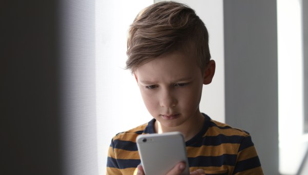 CHILD, SAD, SMARTPHONE