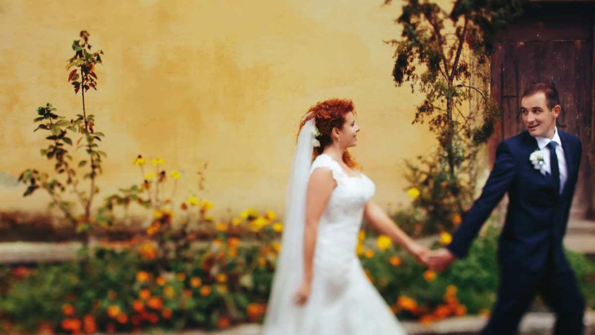 BRIDE AND GROM