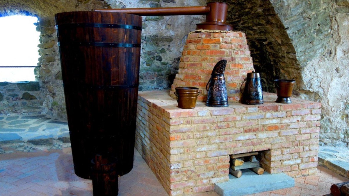 web3-distillery-anceint-shutterstock-tonytao.jpg