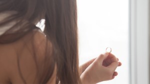 Wedding engagement ring - Woman