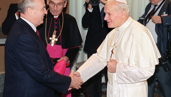 JOHN PAUL II MEET GORBATCHEV