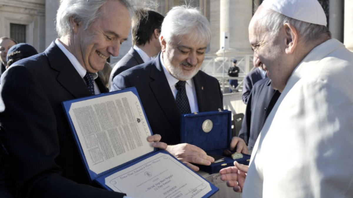pope-periti-industriali.jpg
