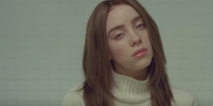 Billie Eilish confessa che la sua dipendenza dalla pornografia le ha distrutto la giovinezza
