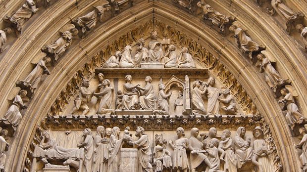 notre_dame_paris_portail_du_cloitre_tympan.jpg